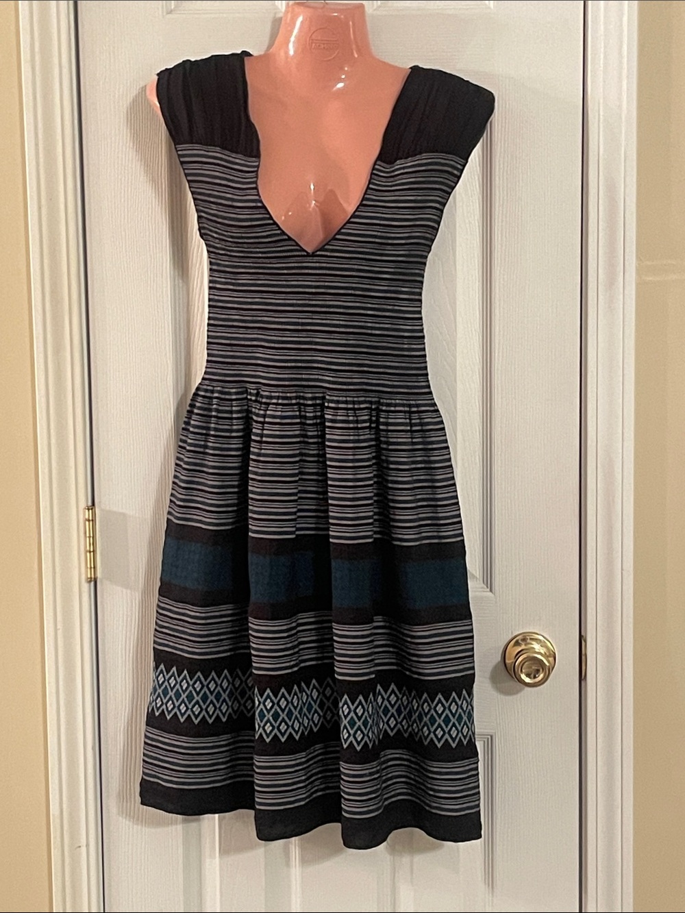 Max Studio Black and Gray Striped V-Neck Midi Dress Size M
